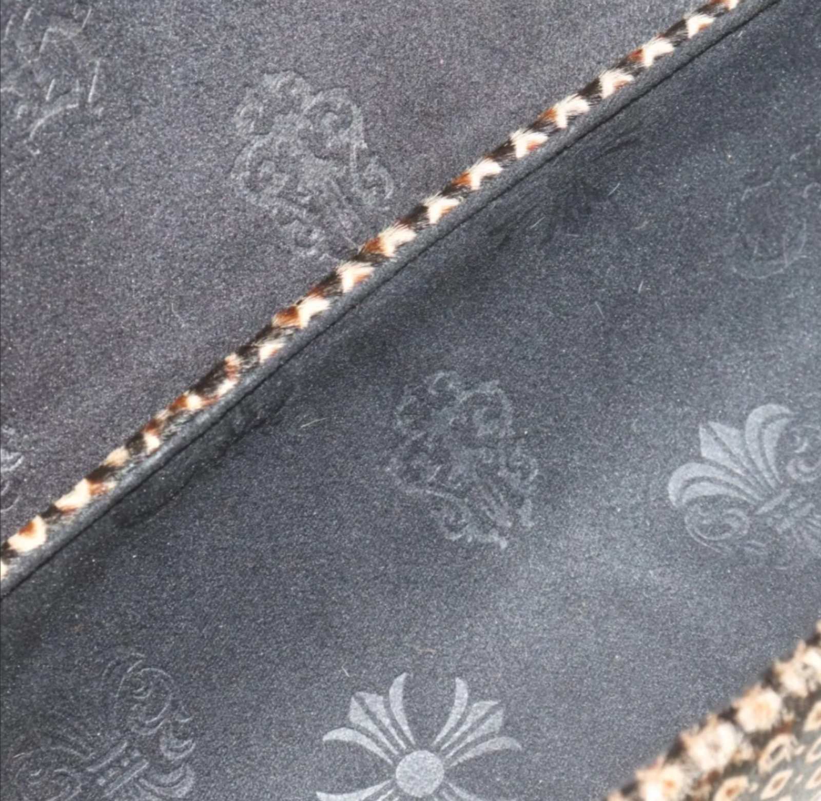 CHROME HEARTS クロムハーツ JEWELRY ROLL LTHR セメタリークロス