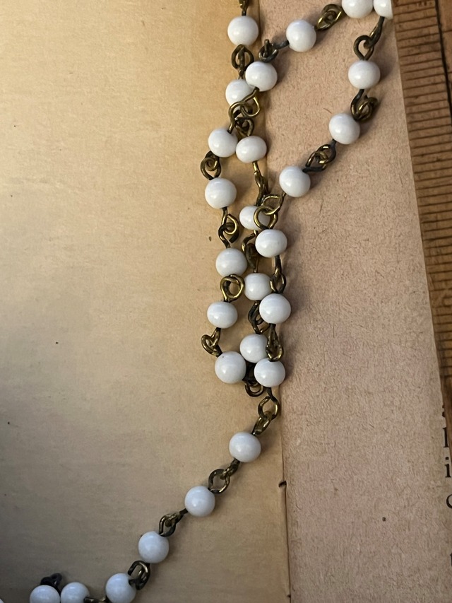 【ヴィンテージ チエーン】　ホワイト ガラスビーズ　約10cm  1本 ／ハンドメイド ブレスレット アクセサリー素材