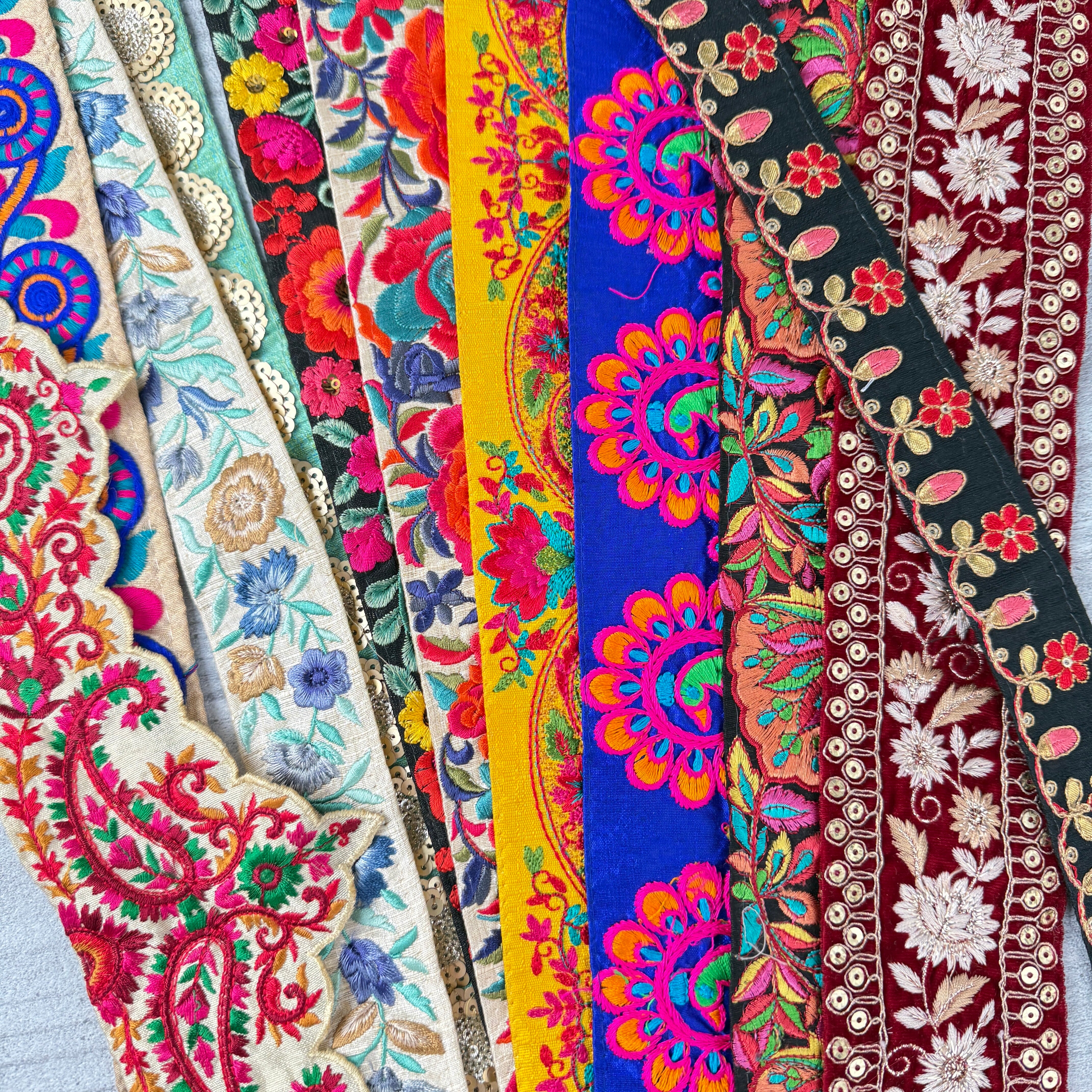 再販 インド刺繍リボン 5本セット（合計2.5～3.5m） 【おまかせ