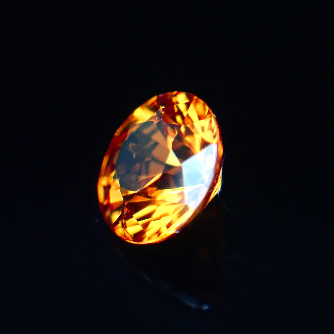 最も美しいオレンジ色 0.76ct 天然 マンダリンガーネット | Pay ID