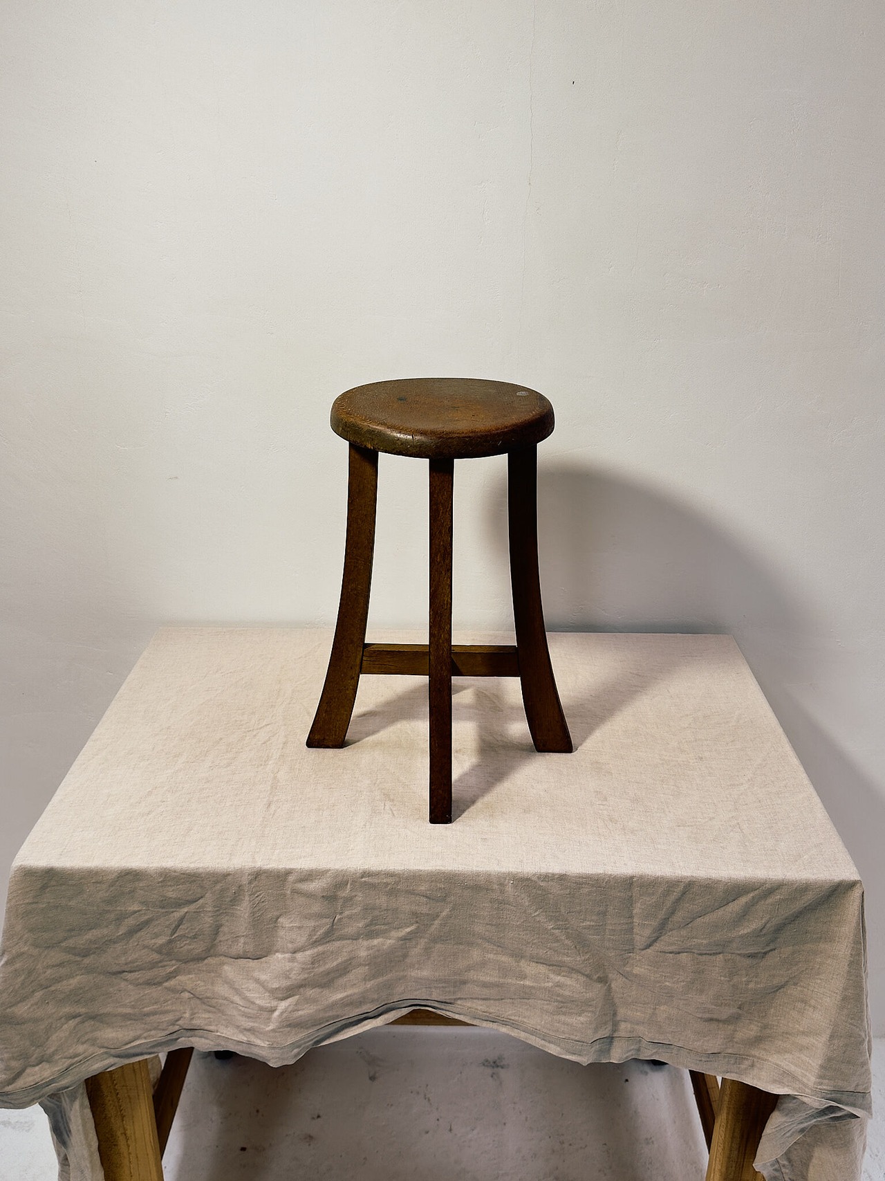 丸座のスツール（イ）