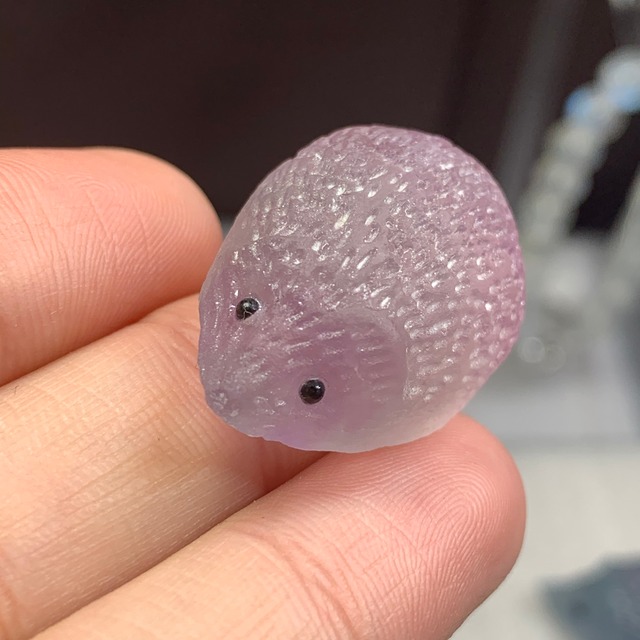 51優しい色合いフローライトハリネズミさん