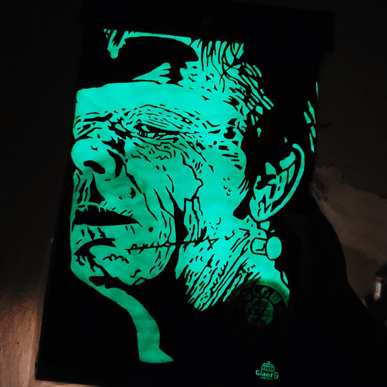 Giant9 graphics THE KING OF MONSTER TEE "GLOW IN THE DARK"