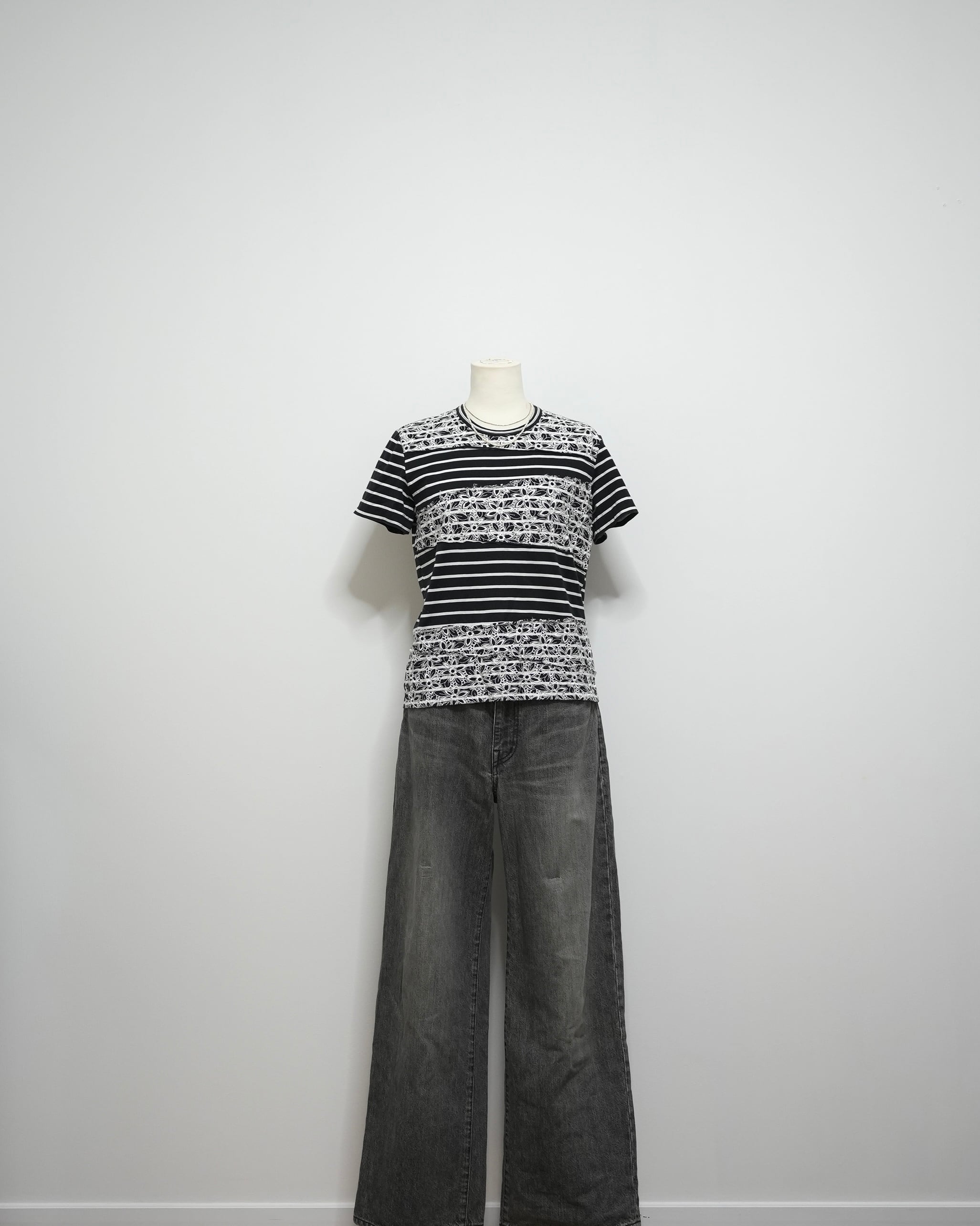comme des garcons design t-shirt