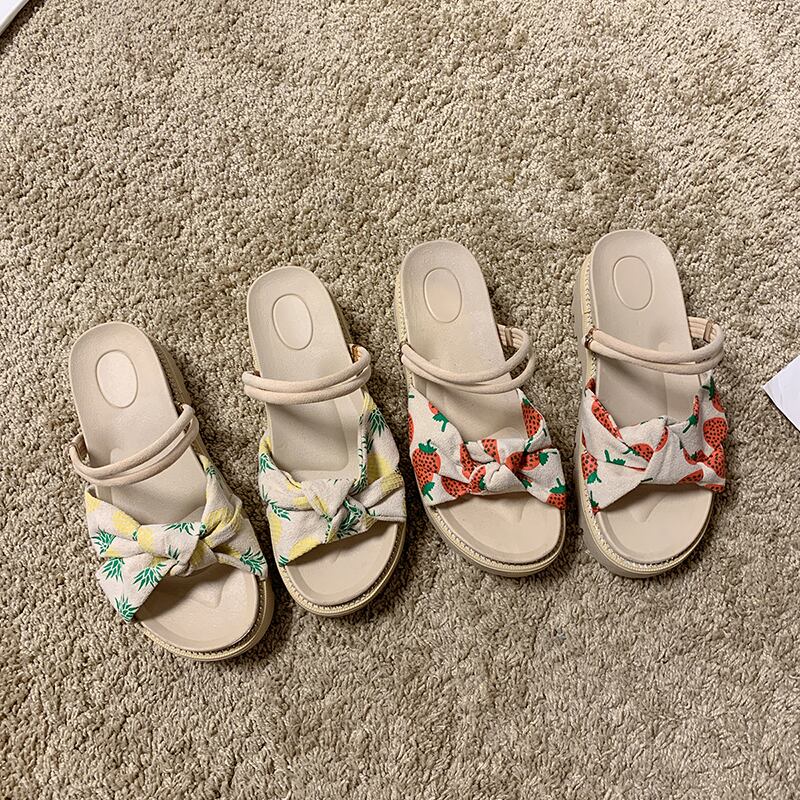 スリッパの女性は2020年夏の新しい学生の野生のネット赤の厚い底カジュアルなファッションワードドラッグ女性の潮を身に着けています 部族の婦人靴2334187