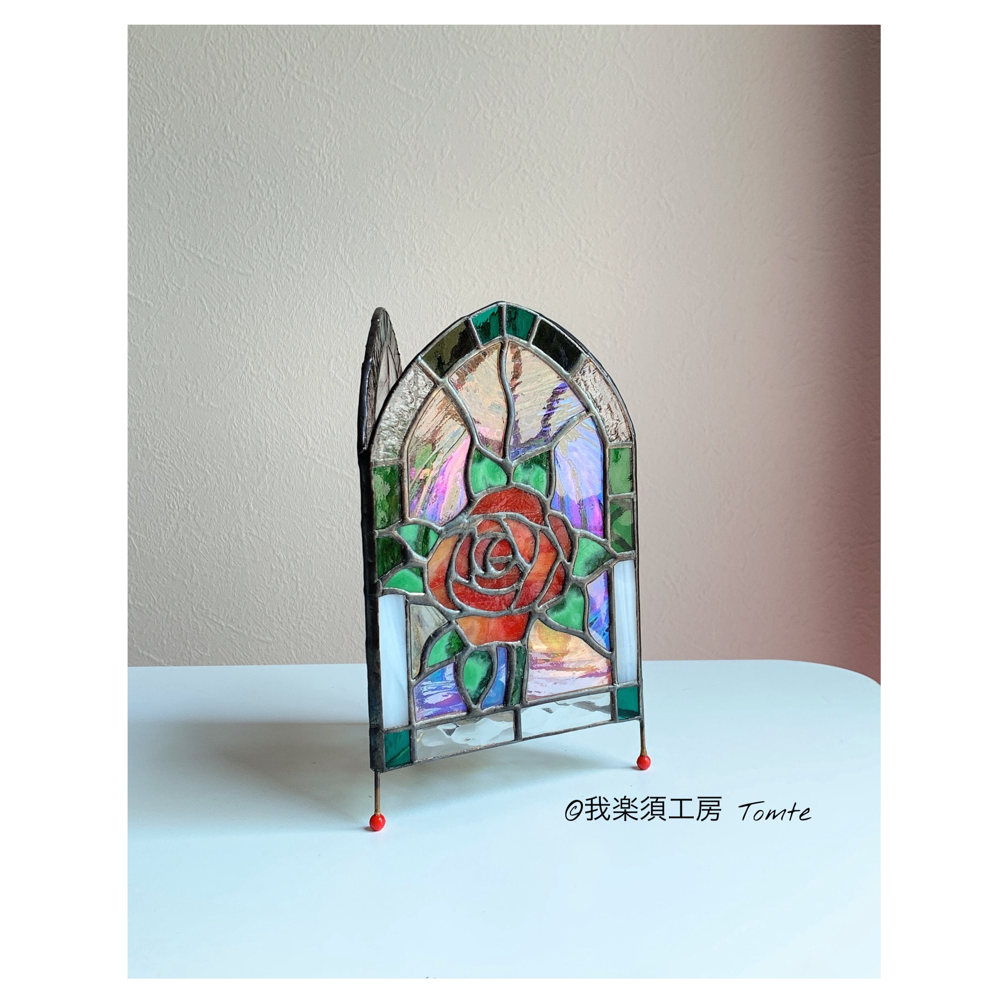 ステンドグラスパネル　薔薇③ ステンドグラスパネル【薔薇】 サンキャッチャー ゆうちゃん 通販