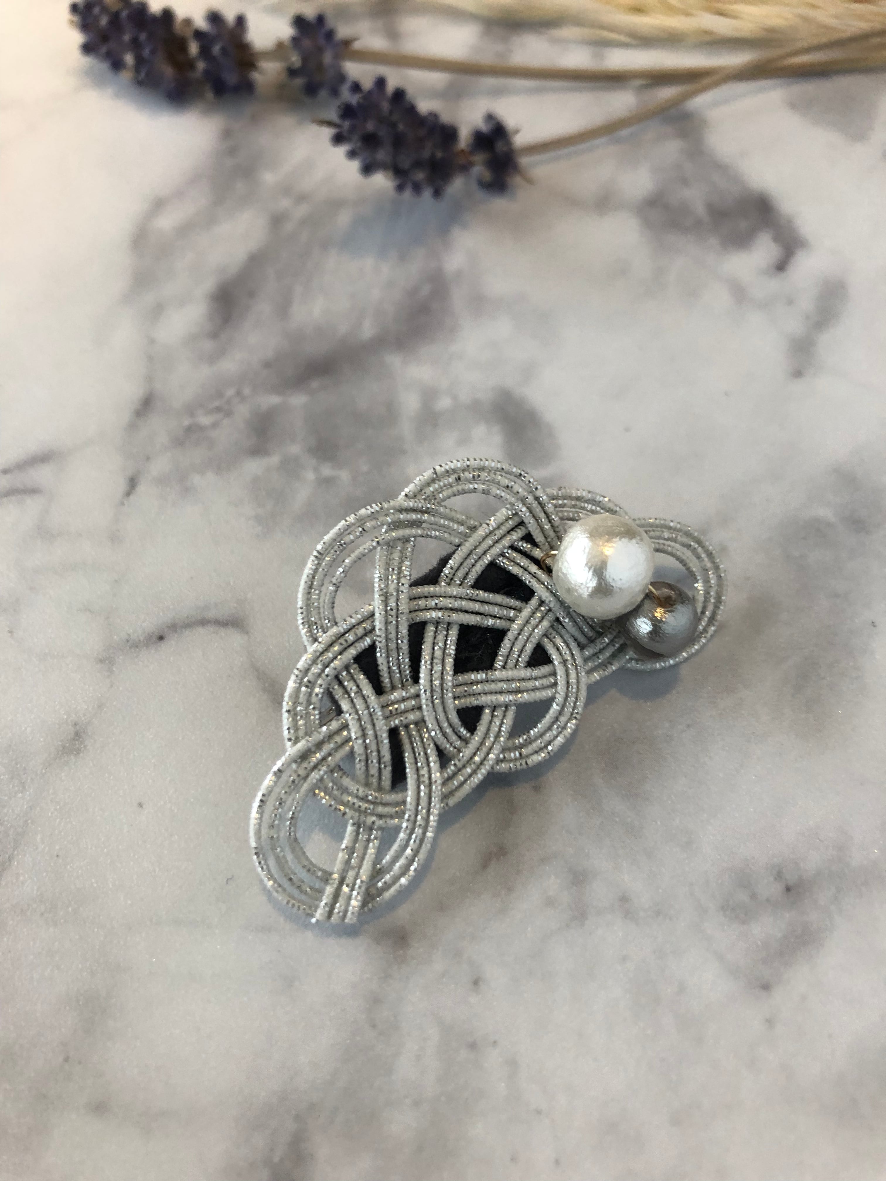 206   水引アクセサリー　ブローチ　松結び　new 206 水引アクセサリーブローチ松結びnew