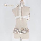 ベリーダンス オリエンタル 衣装 トップス ベルト セット ホワイト系 蝶 花 アーム アーム飾り 腕飾り ラインストーン チェーン 白 金 かわいい 爽やか 明るい ダンス衣装 ステージ イベント キラキラ 華やか シルバー系 ゴールド系