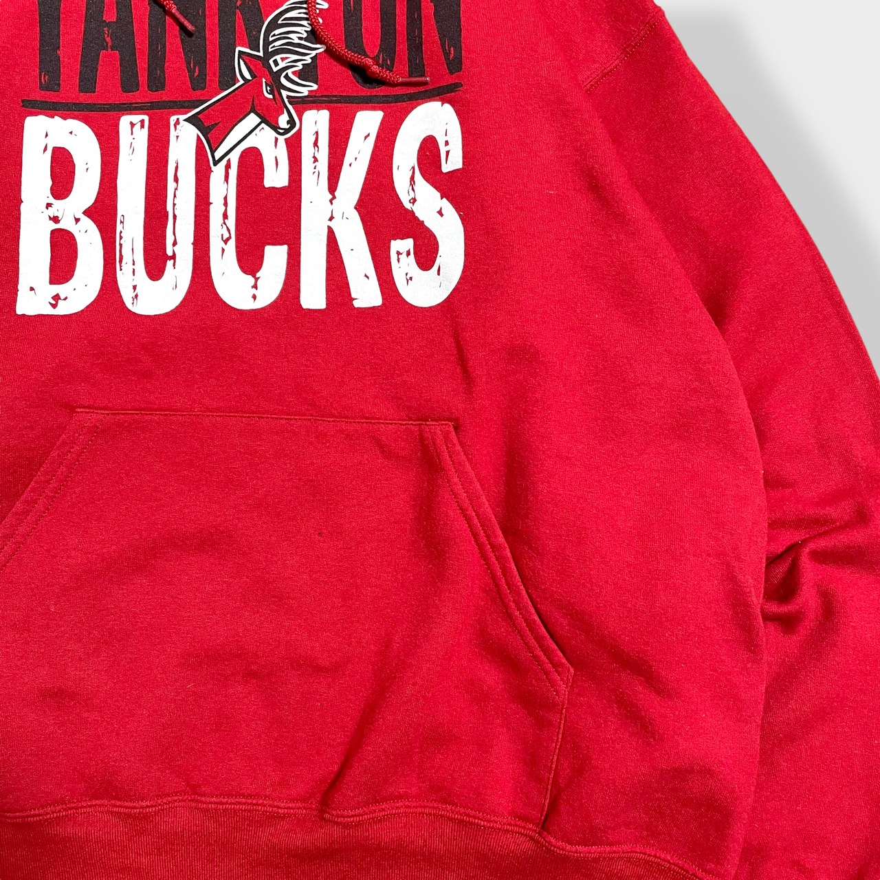 【JERZEES】高校 バスケ部 YANKTON BUCKS プリント ロゴ スウェット パーカー フーディー hoodie プルオーバー XL ビッグシルエット 赤 us古着