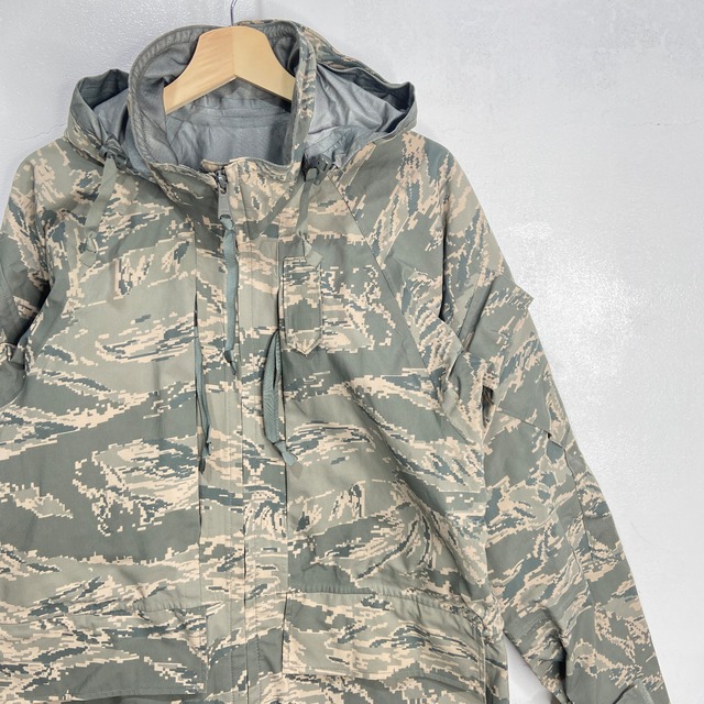 『送料無料』美品　APECS デジカモ　ゴアテックスパーカー　迷彩　米軍USAF　Sサイズ