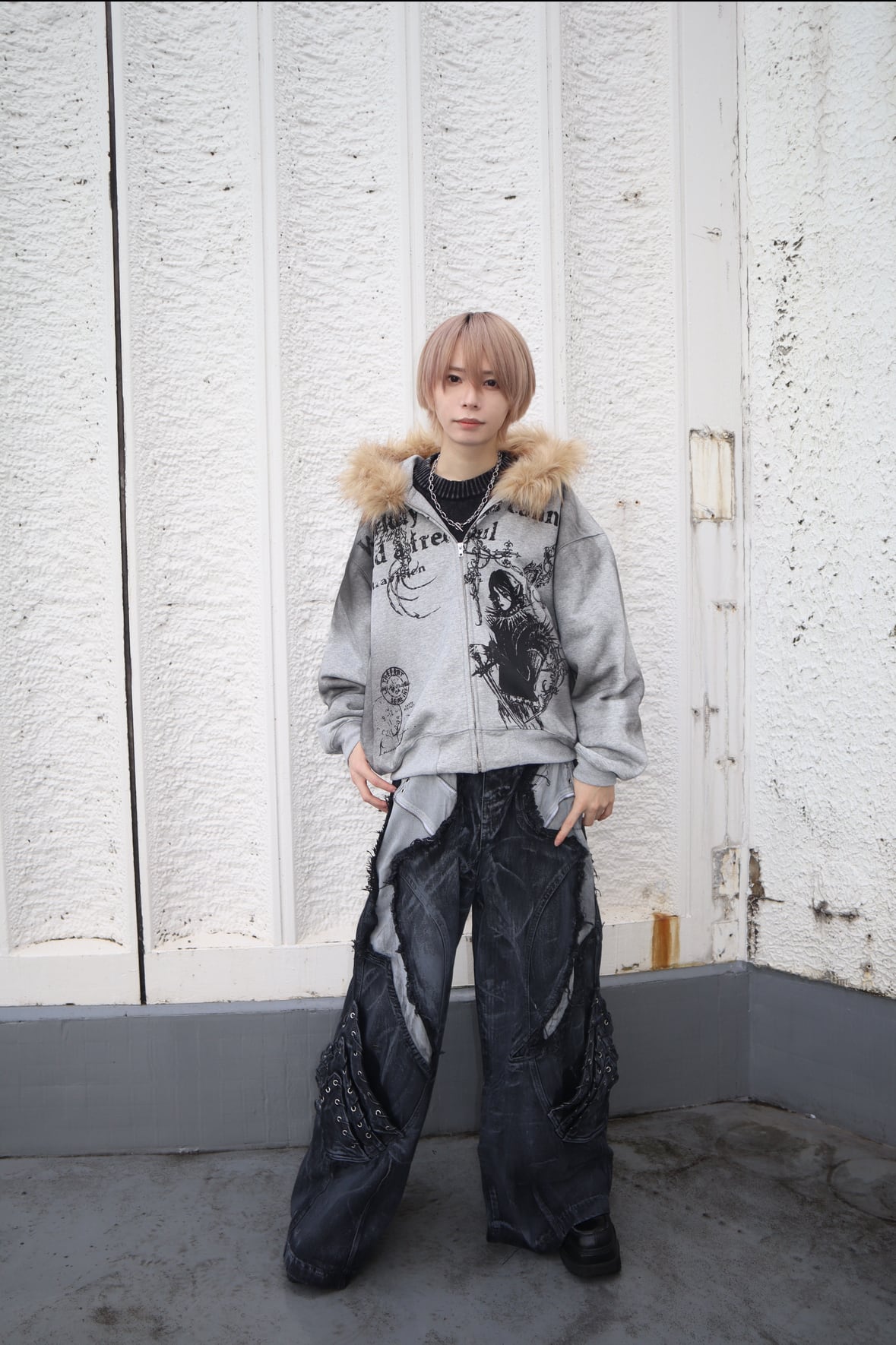 ガールグラフィックフードファーパーカー グランジ サブカル Y2K