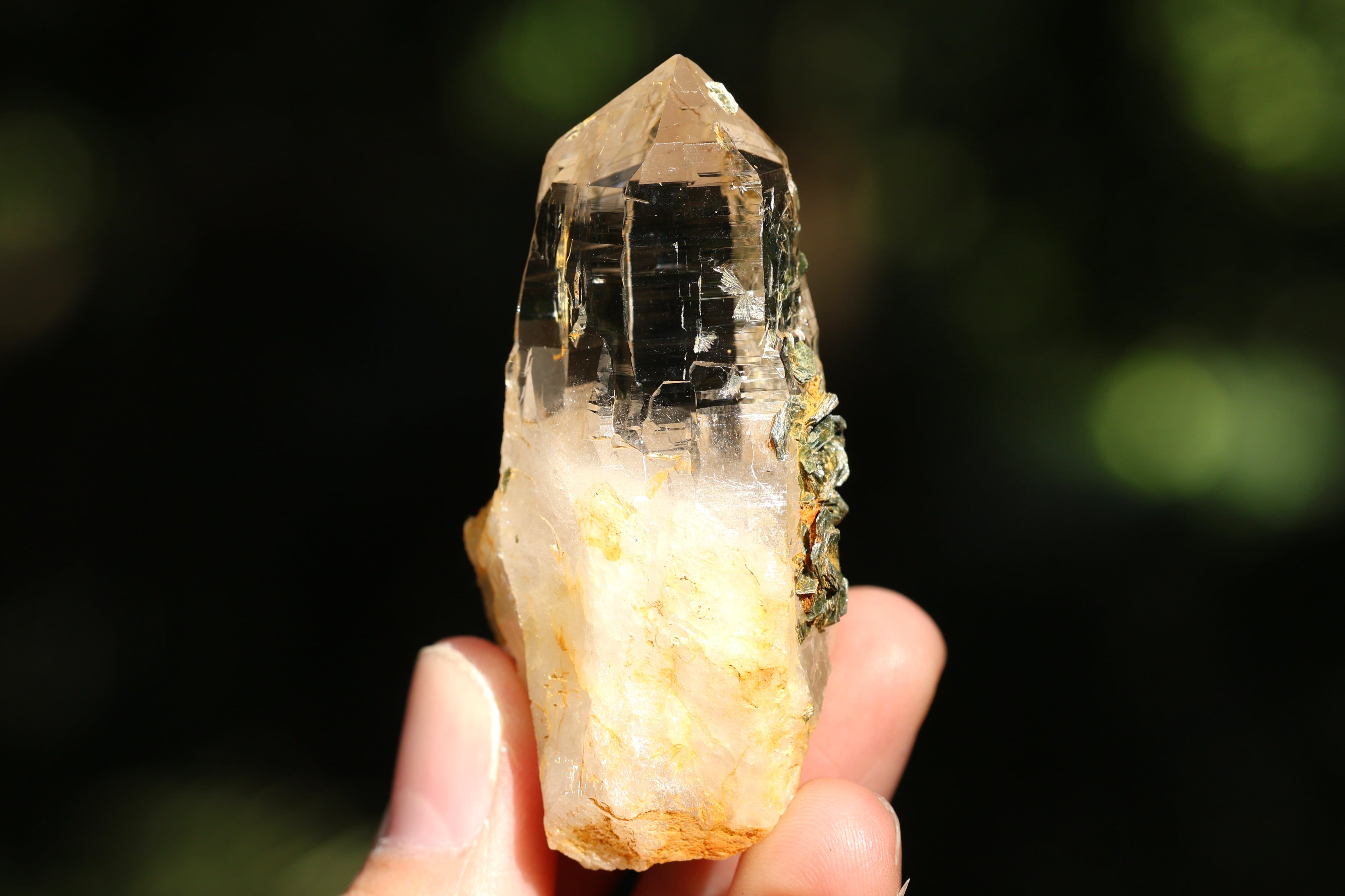 ヒマラヤ水晶 ガネーシュヒマール産 | 石垣島の夜光貝アクセサリーと