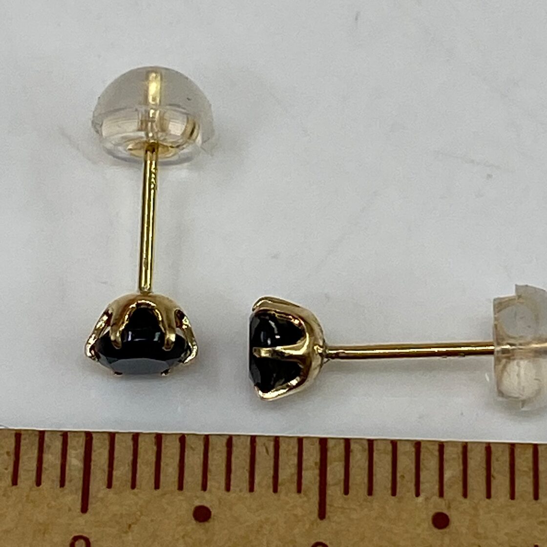 k18YG AU750 18金 天然ブラックダイヤモンド 0.7ct イエローゴールド 