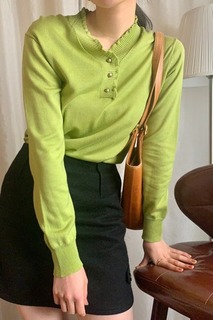 フリルネック　ライトグリーン