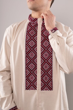 ウクライナ刺繍ヴィシヴァンカ　クロスステッチ手刺繍　Lサイズ　メンズ