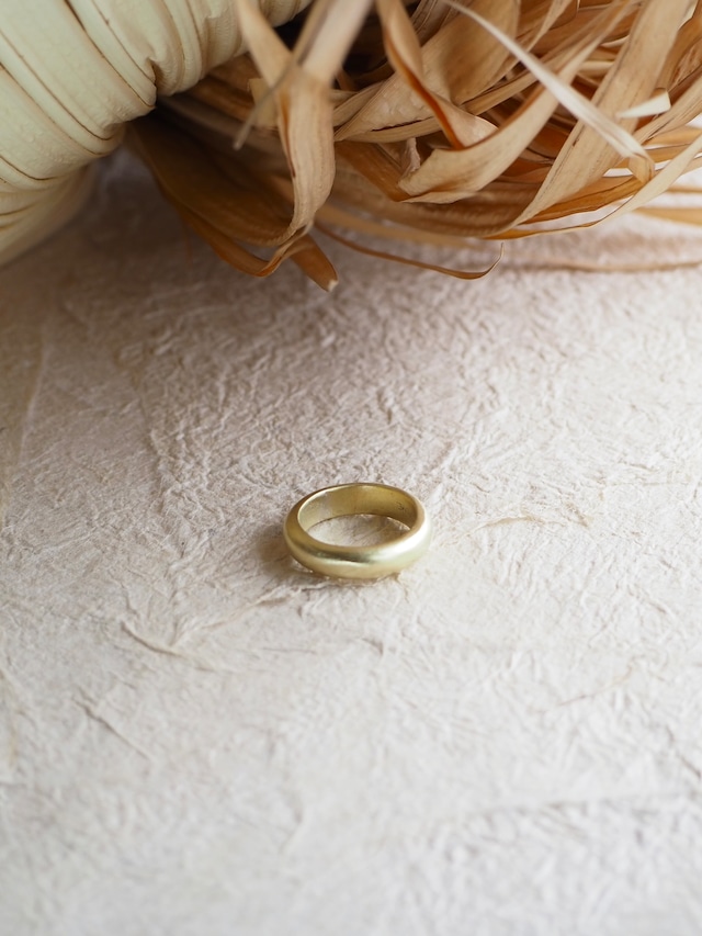 SIMPLE BRASS RING