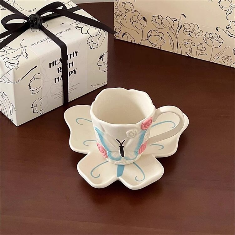 蝶がモチーフのカップとソーサー 陶器製 コーヒーや紅茶用 | くらしプラス