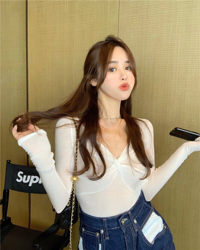 セクシーなVネックスリムホワイト長袖半袖Tシャツレディース2020秋新作インナーベースシャツトップス ブラックストロベリース11330789552