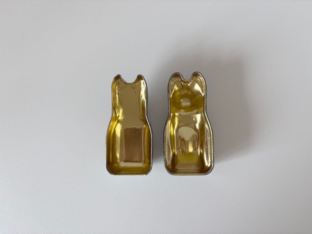 イギリス】猫型の缶 / HUNKYDORY DESIGN BY DANA KUBICK 1986