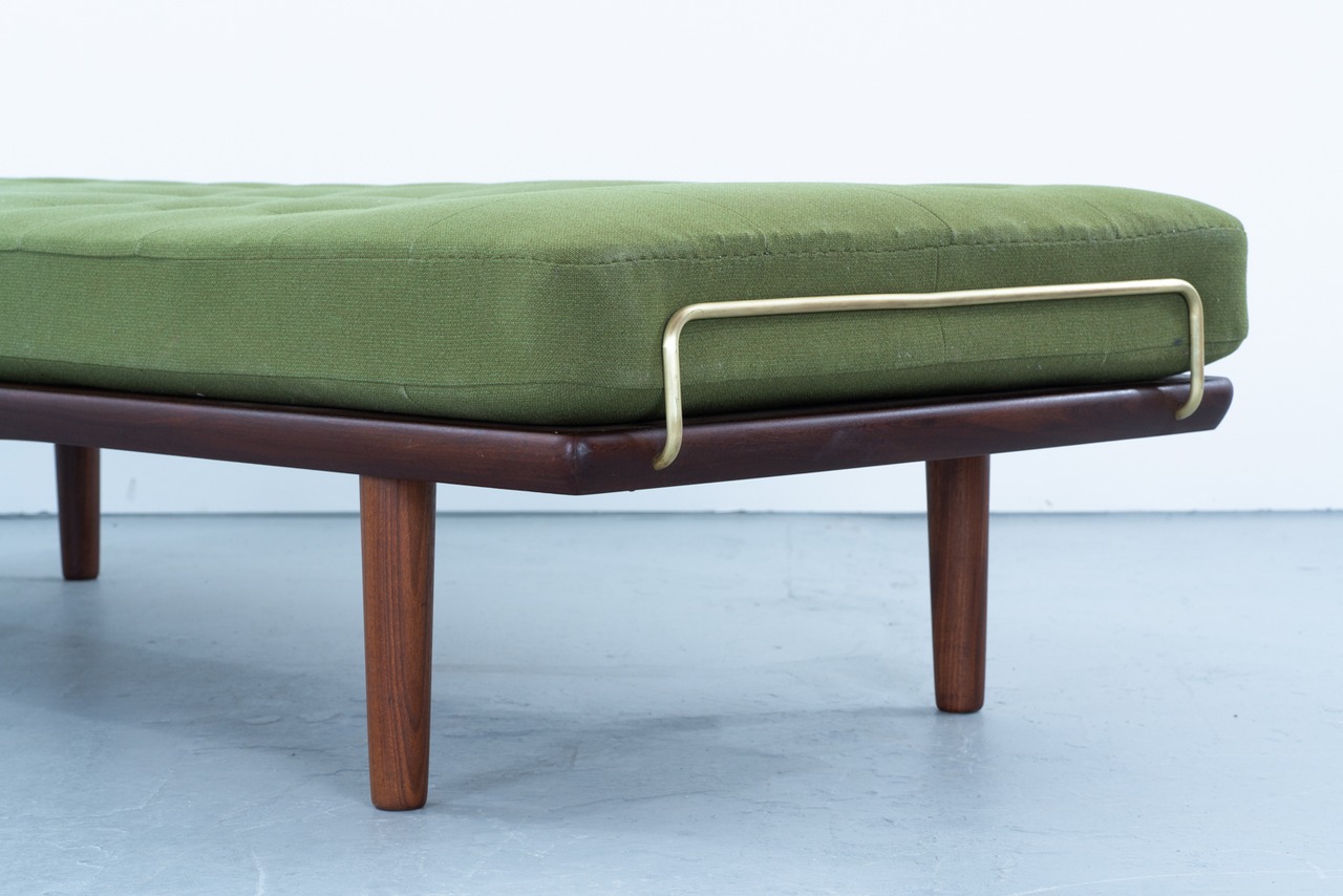 Hans J Wegner | GE19 Daybed