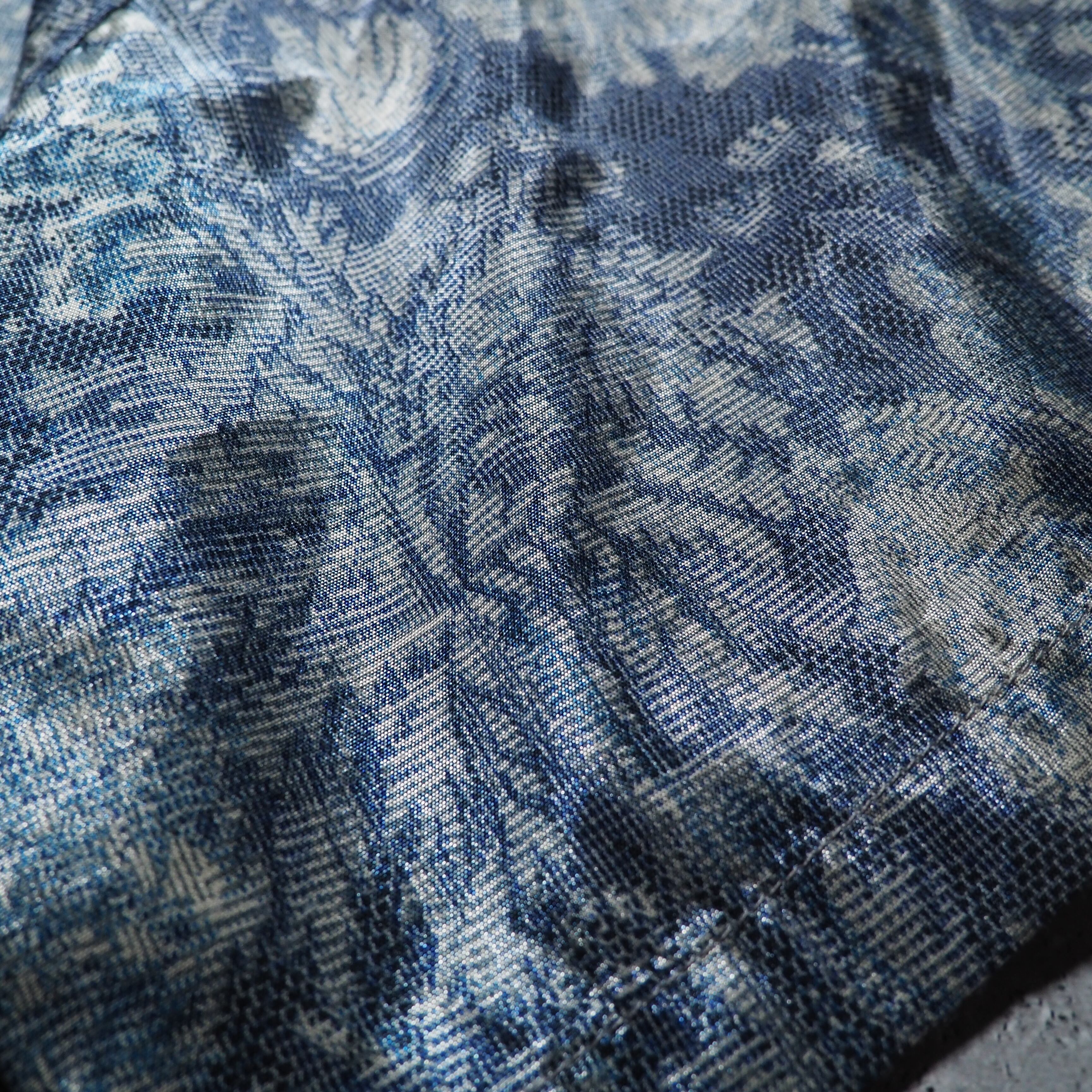 1990s ” Thai silk ” Cold contemporary art pattern Design vintage SS drape shirt