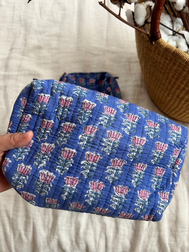 12.Cobalt Blue マトリョーシカポーチ　インド直輸入ブロックプリント生地