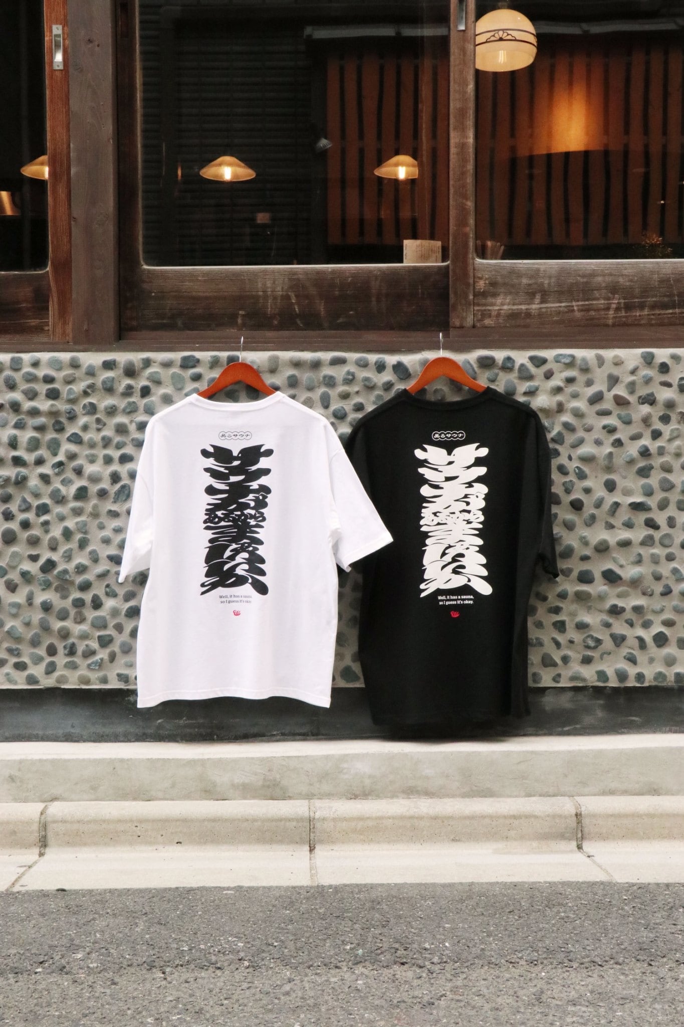 SAUVENIRコラボ 品川ネオン ロンT（黒） | 品川サウナ｜公式オンライン