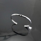 TUNO BANGLE / ツノバングル