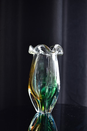 glass flower vase