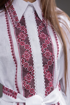 ウクライナ刺繍ヴィシヴァンカ　手刺繍　クロスステッチ　麻　レディース・フリーサイズ