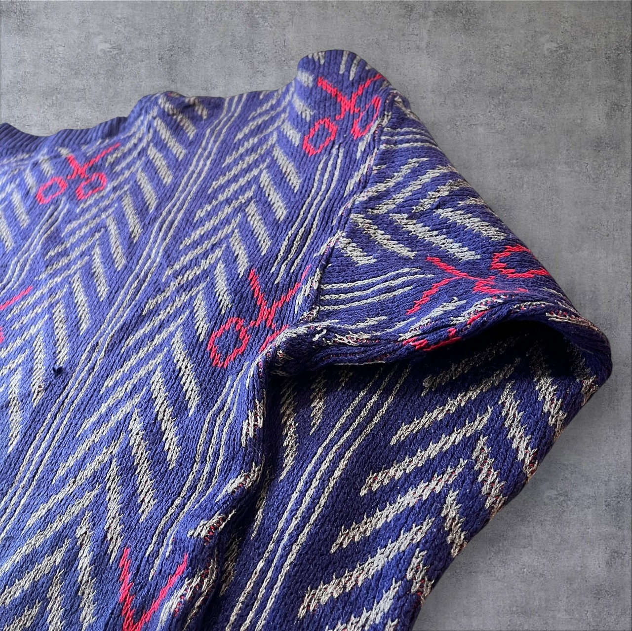90s “Scissors Pattern” Geometric Knit Sweater