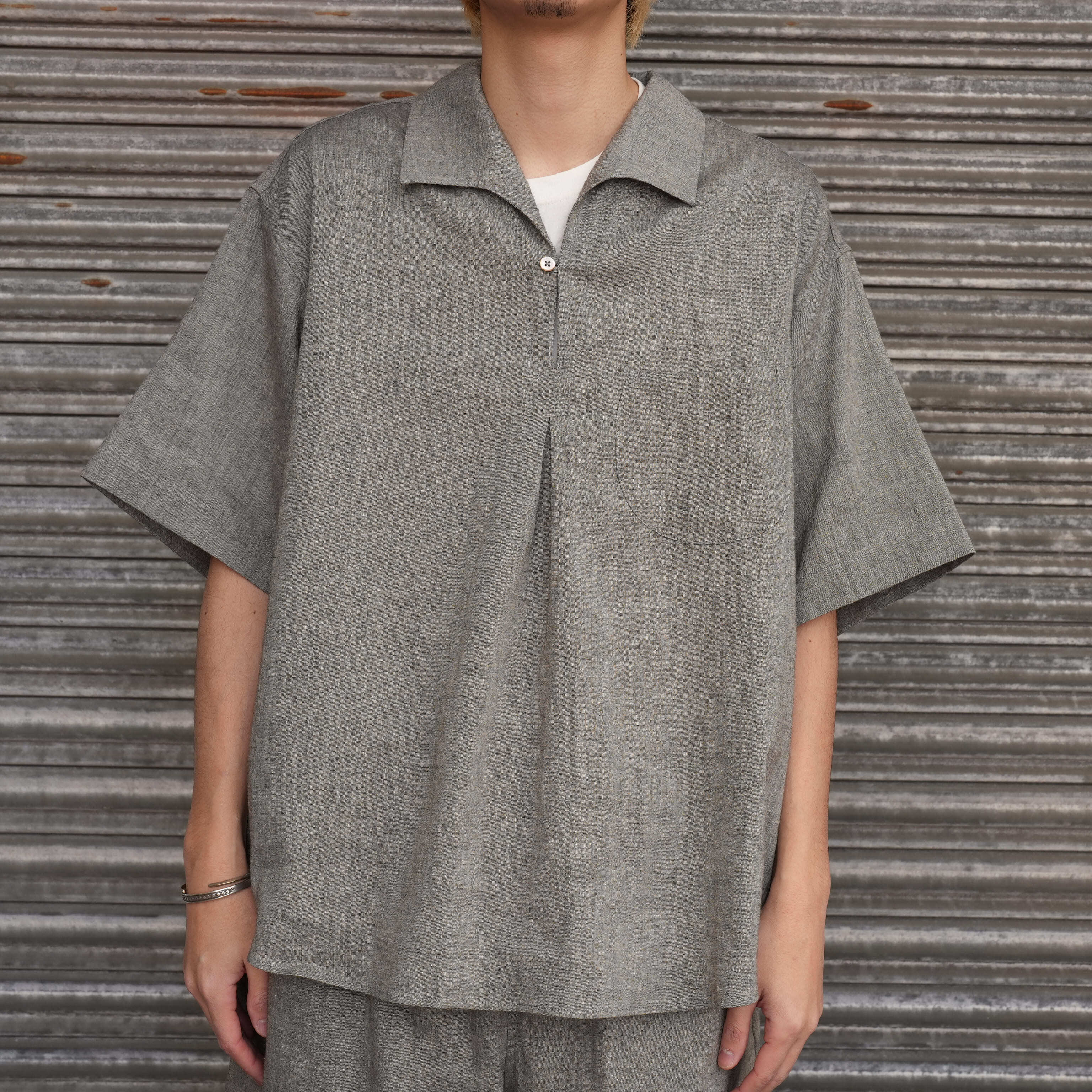 Gorsch the merry coachman(ゴーシュザメリーコーチマン) 26SS "Yak Mixed L/C Pullover Capri Short Sleeve Shirt" -Dark Grey-
