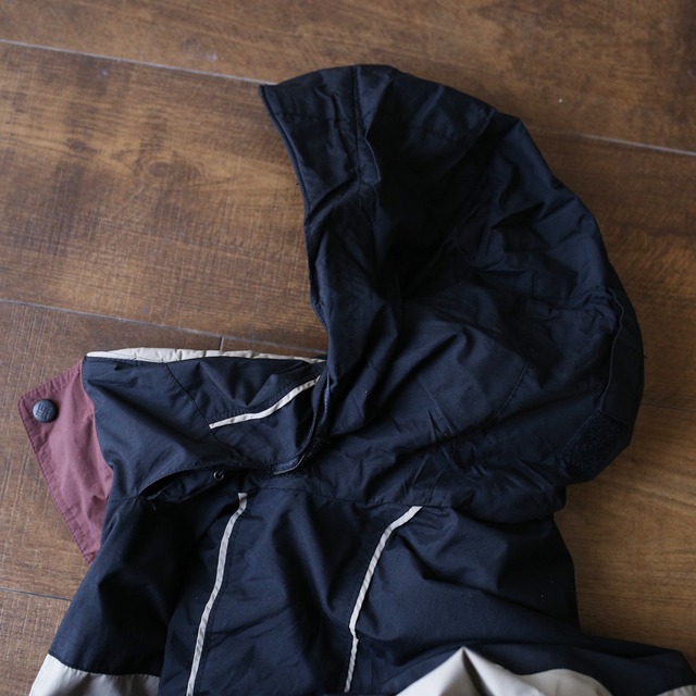 "Columbia" modern good coloring over silhouette mountain jacket