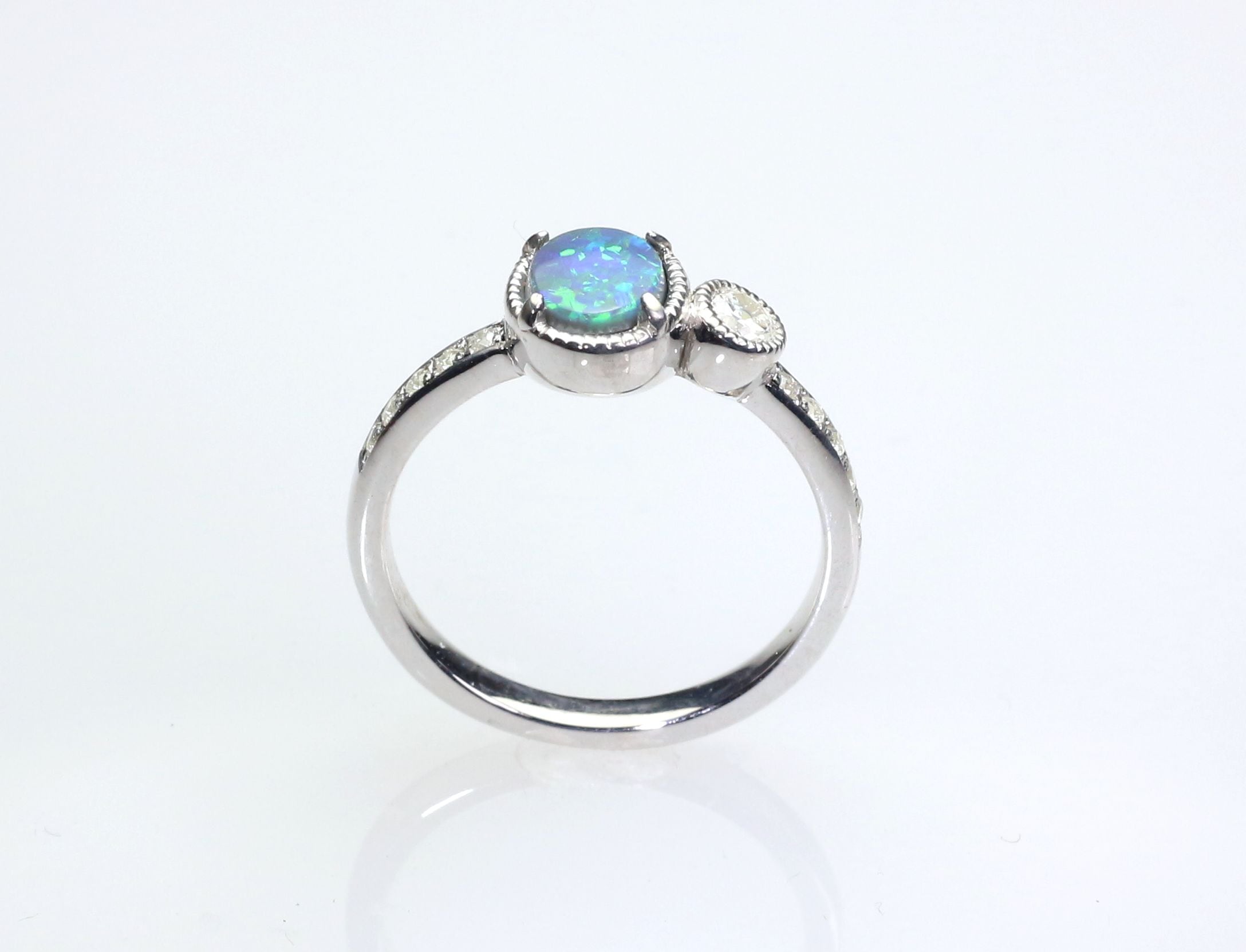 Pt900 ブラックオパールリング 0.664ct | Atelier Ozaki