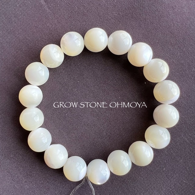 ●ブレスレットNo.19(マザーオブパール)