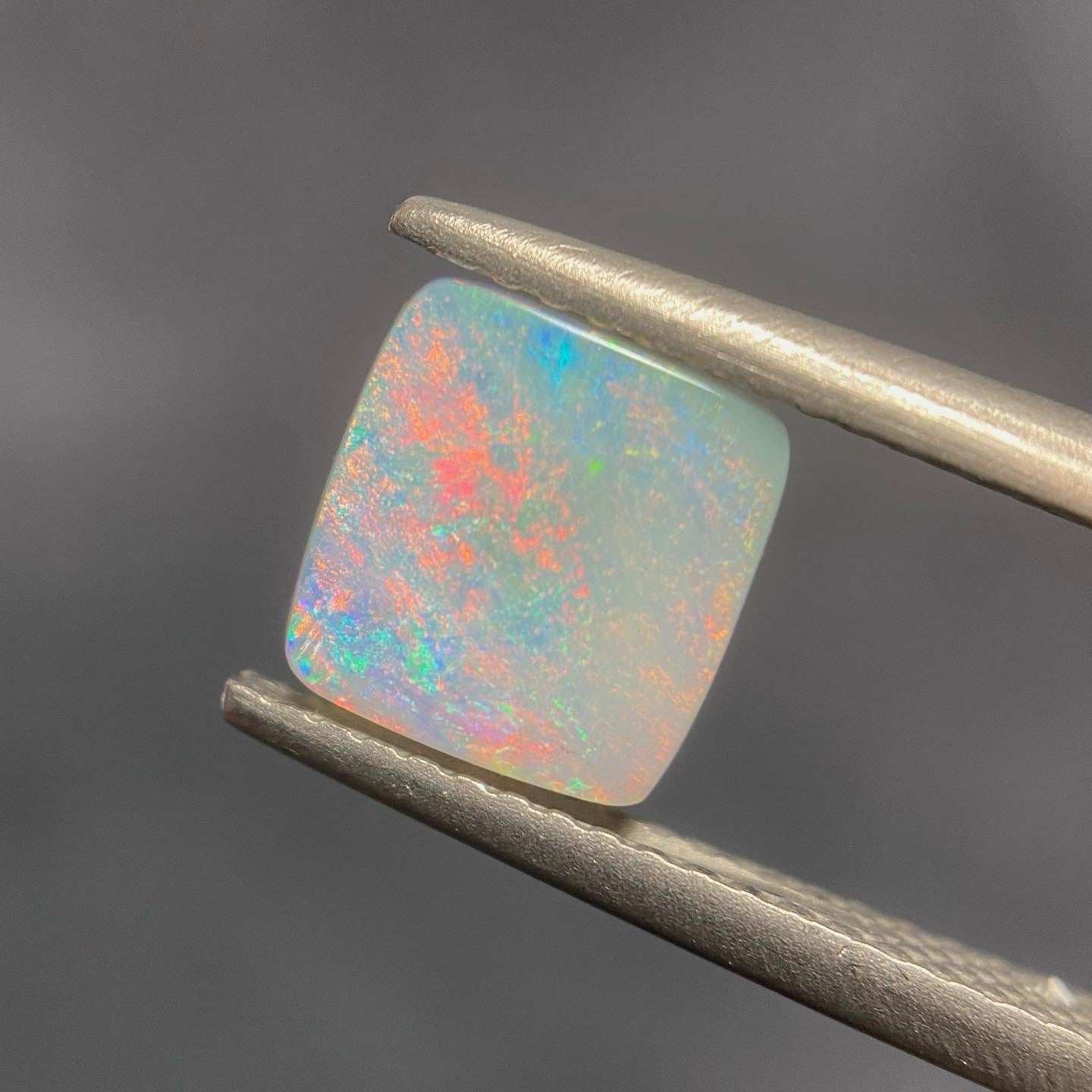 印象派画家の庭 ライトオパール