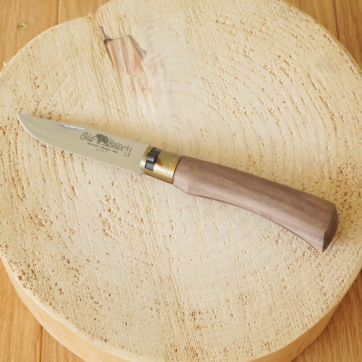 Old Bear フォールディングナイフM - AMERICAN WALNUT【ステンレス M 