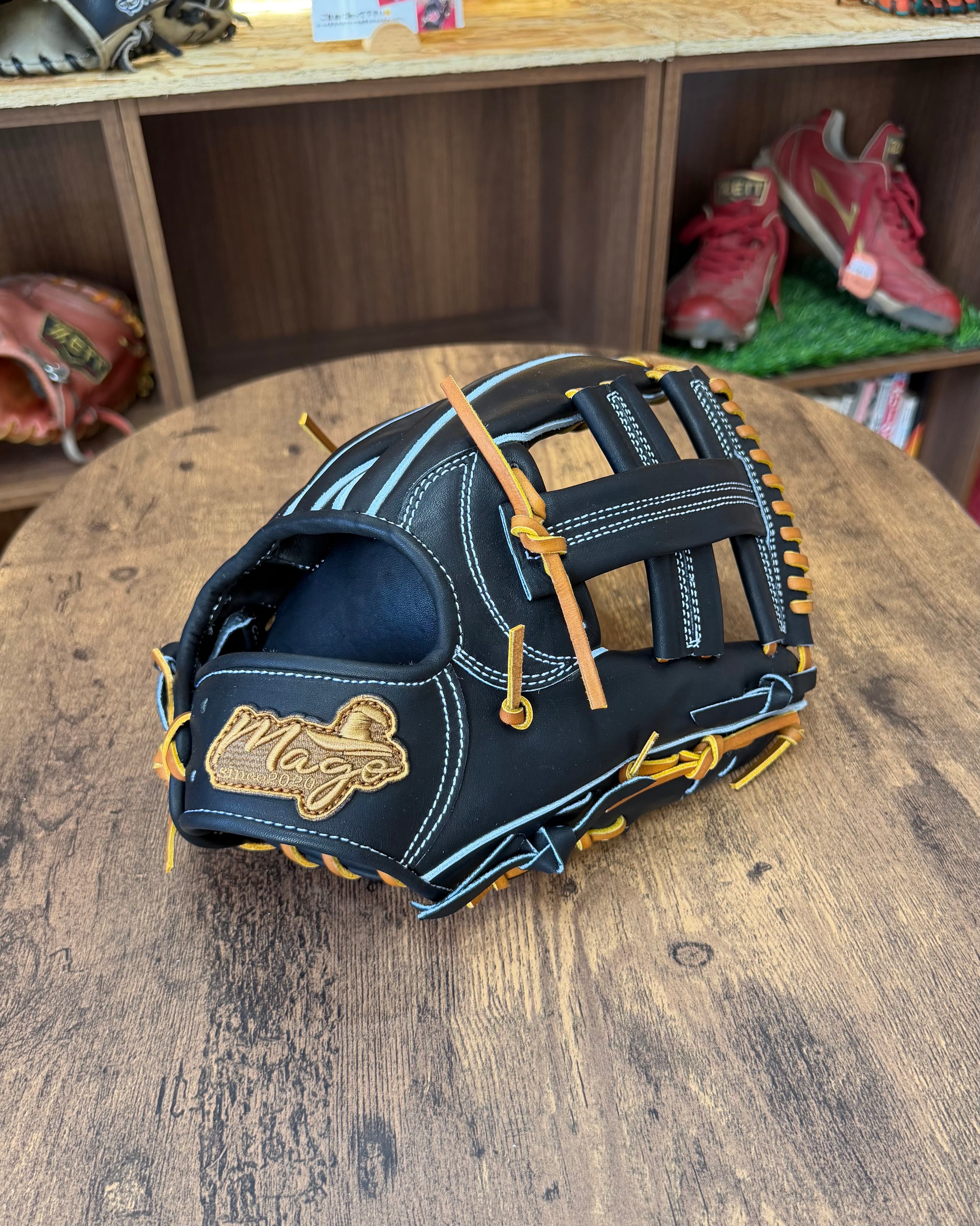 Mago_Glove