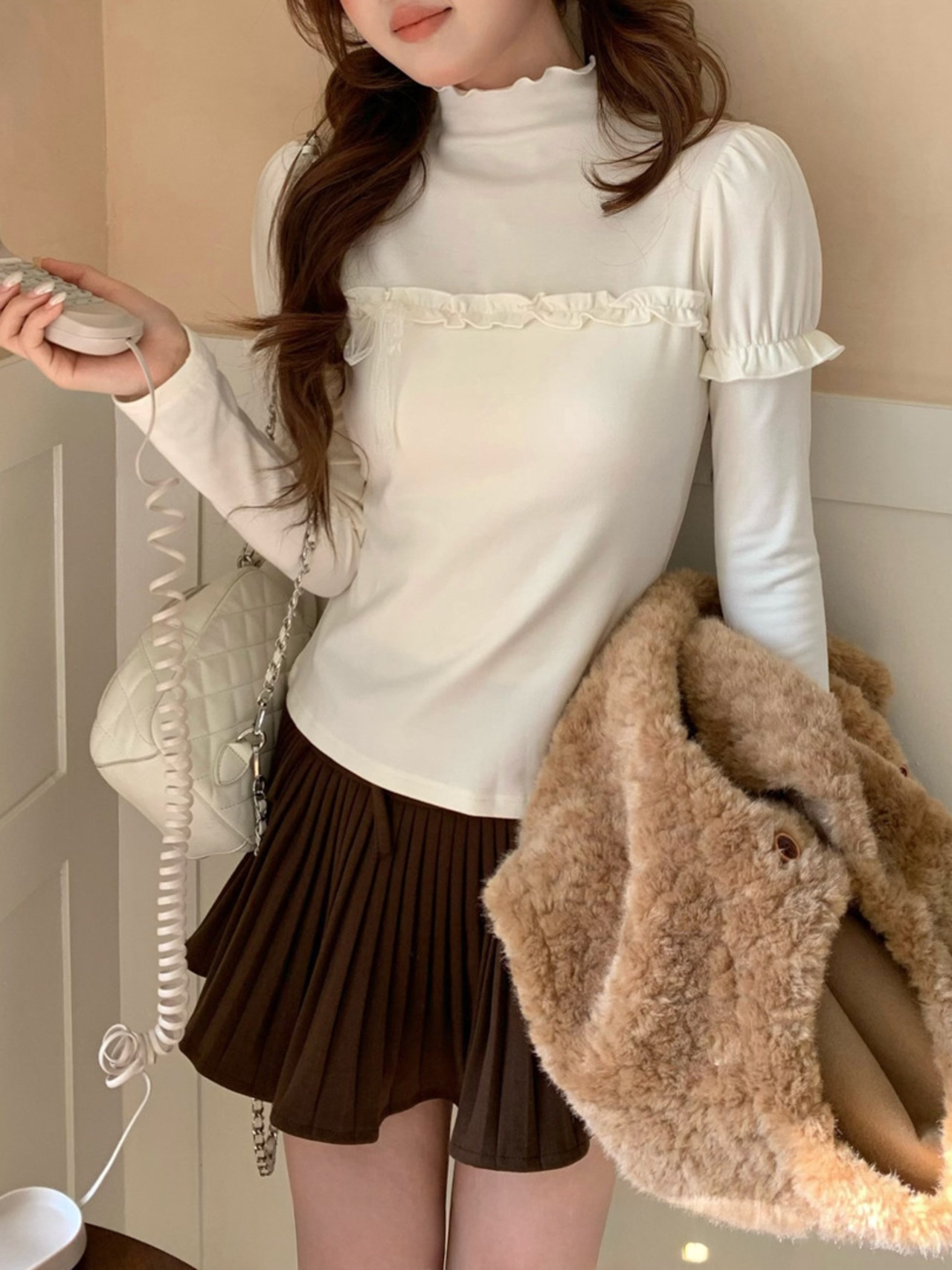 フリルハイネック ガーリーフィットトップス LK1825