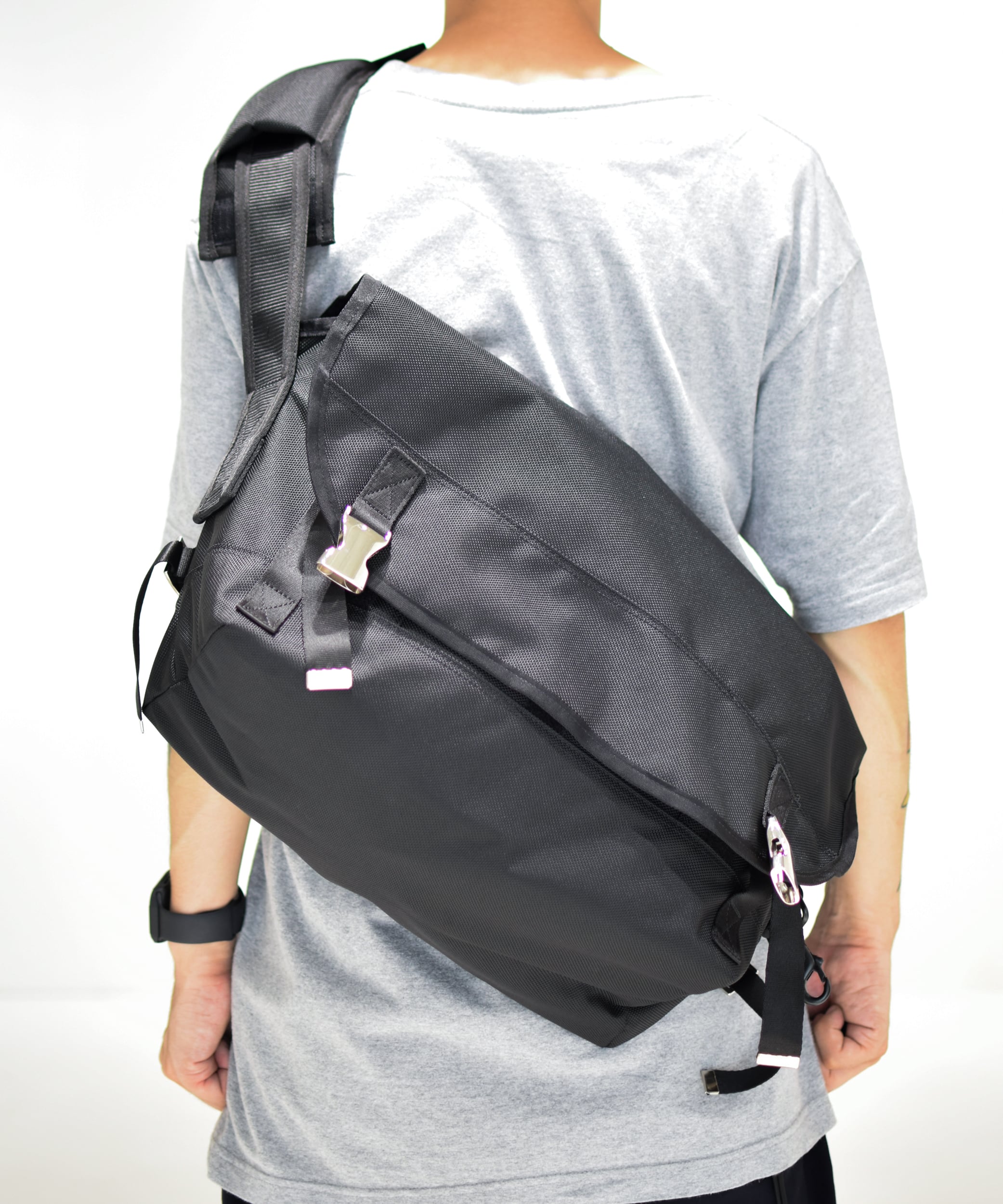LORINZA　Messenger Bag　(Black/S)　LO-STN-SB01 | BEST PACKING STORE