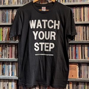 S / S Ｔシャツ　WATCH YOUR STEP　ブラック x ホワイト