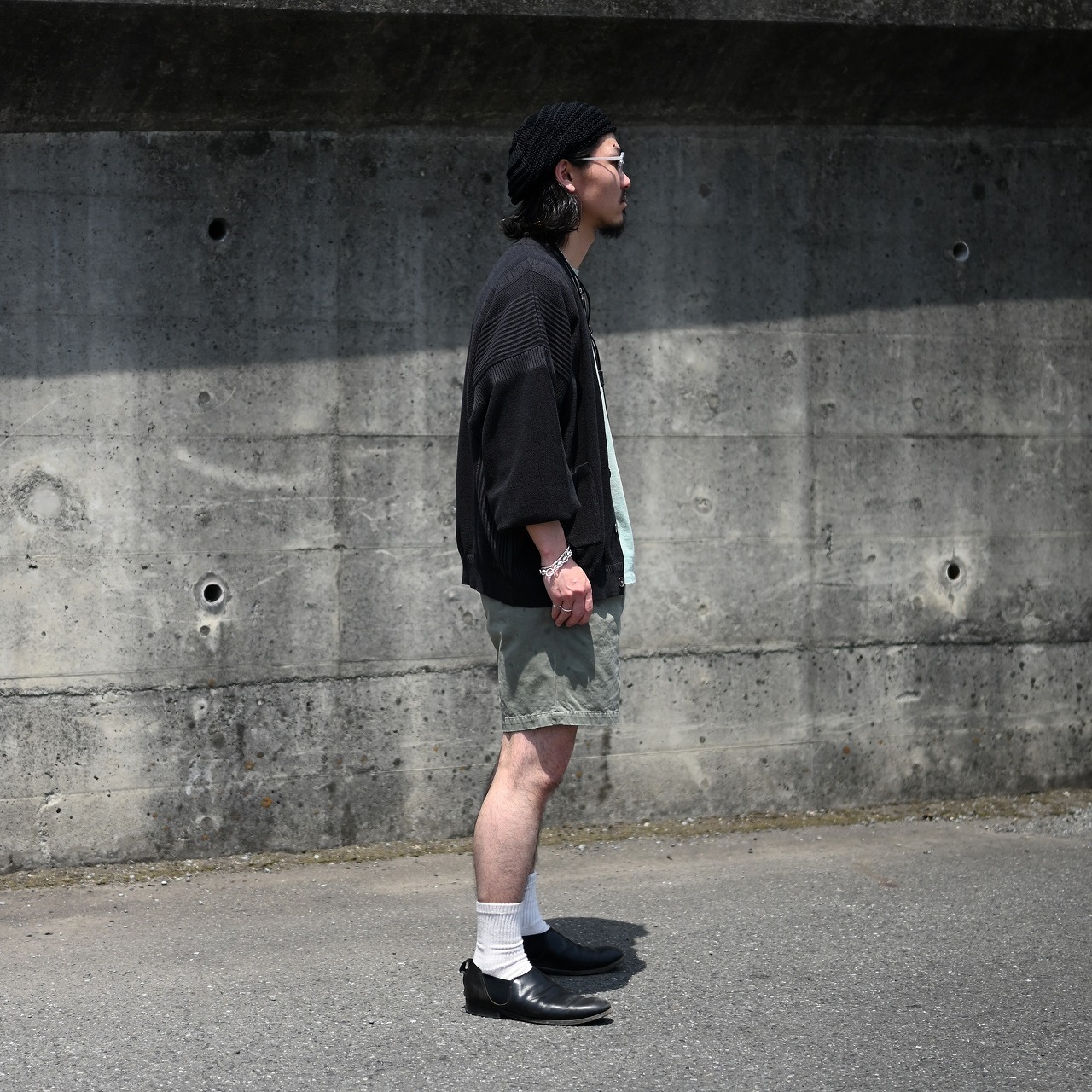 BOWWOW(バウワウ） 8812 TEE AGED、US ARMY CHINO SHORTS AGEDグリーンコーデ