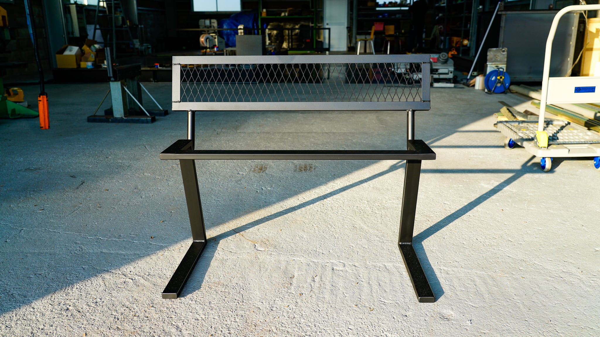 アイアンベンチ | ferro industrial furniture