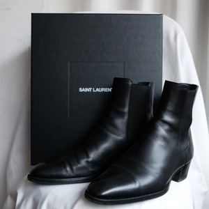 SAINT LAURENT PARIS CHELSEA BOOTS