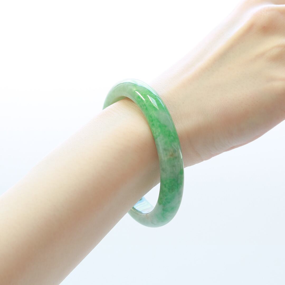 内径 約58.5mm 】重厚感ある翡翠のバングル komaru/ green A貨翡翠