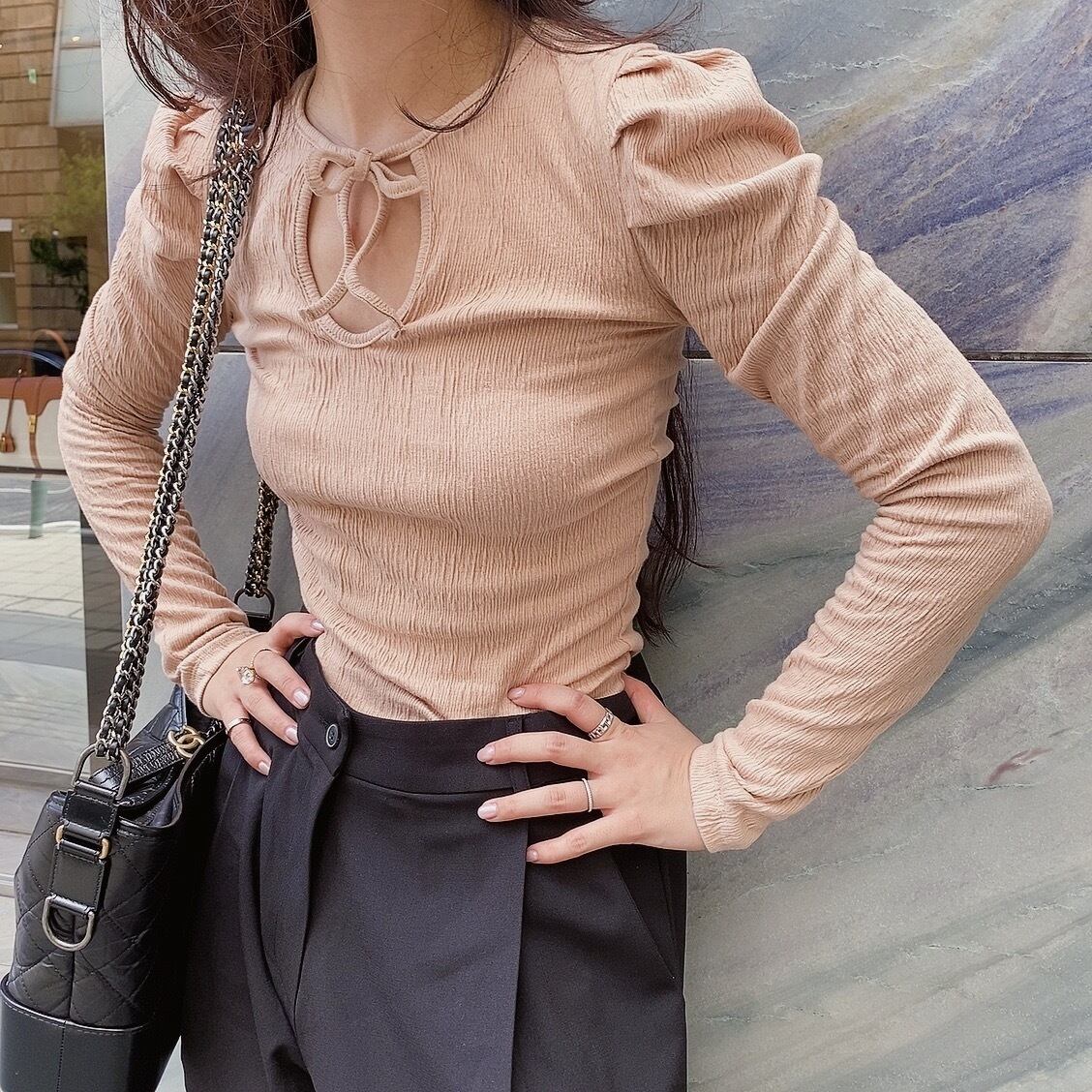 Puff shoulder ribbon tops /Beige(10月上旬頃発送予定)