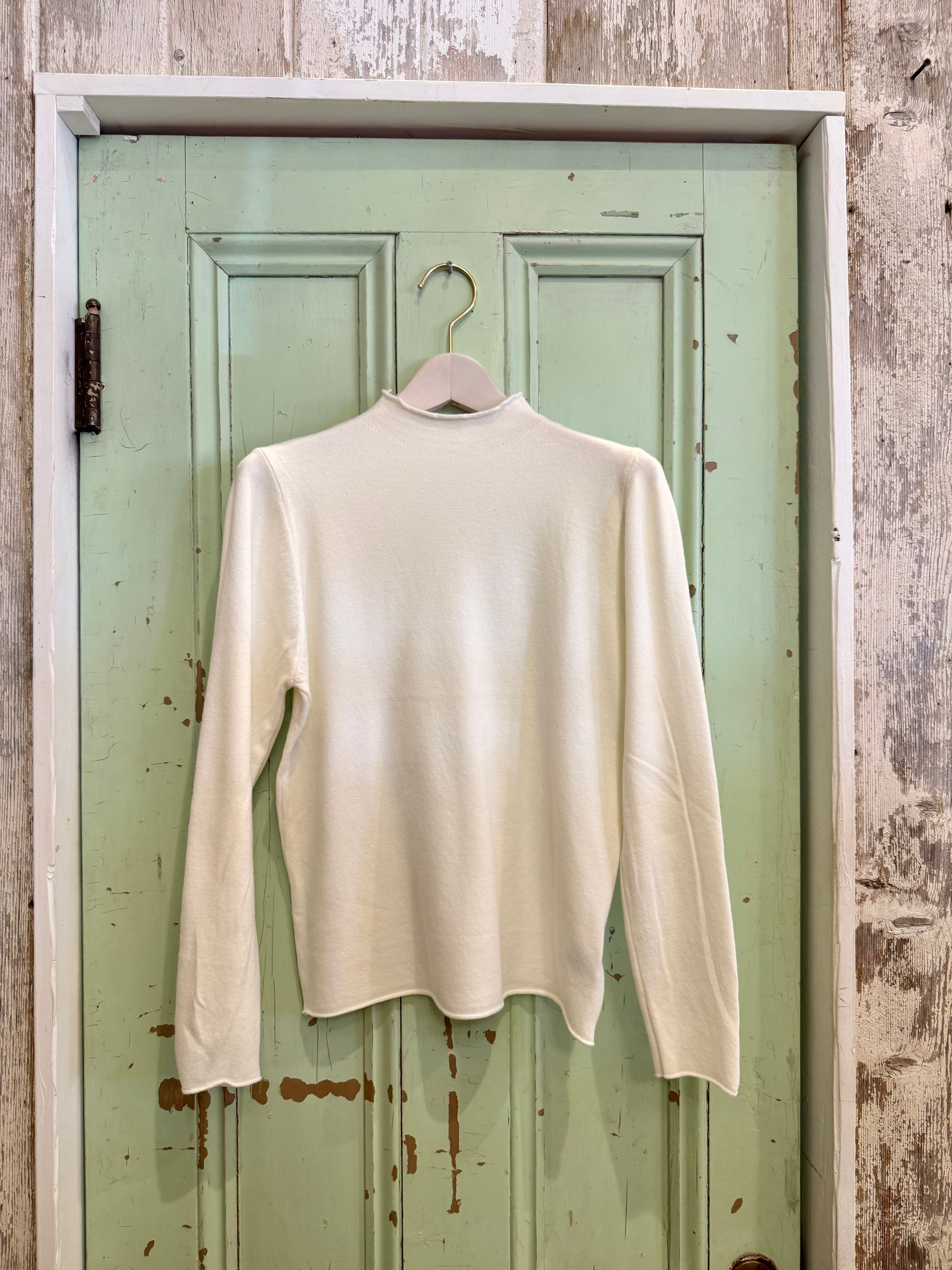 レディース もちふわタートルニット¥2,990(3,289)