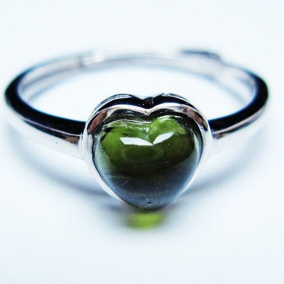 モルダバイト リング モルダウ石 指輪 ハート フリーサイズ 14号 一点物 メール便可 [M便 1/20] 199-655