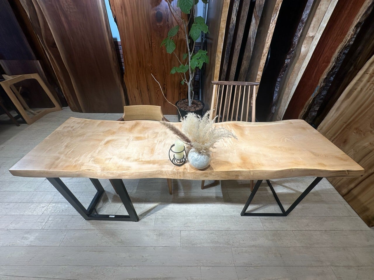 OUTLET】栃（トチ）_1950×570-500×45_新宿店_テーブル天板/一枚板 2200