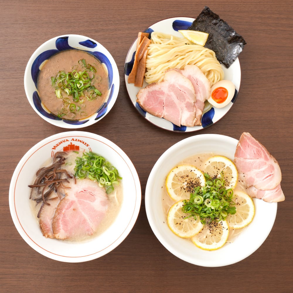 3種食べ比べセット（とんこつラーメン2食、長崎レモンとんこつラーメン